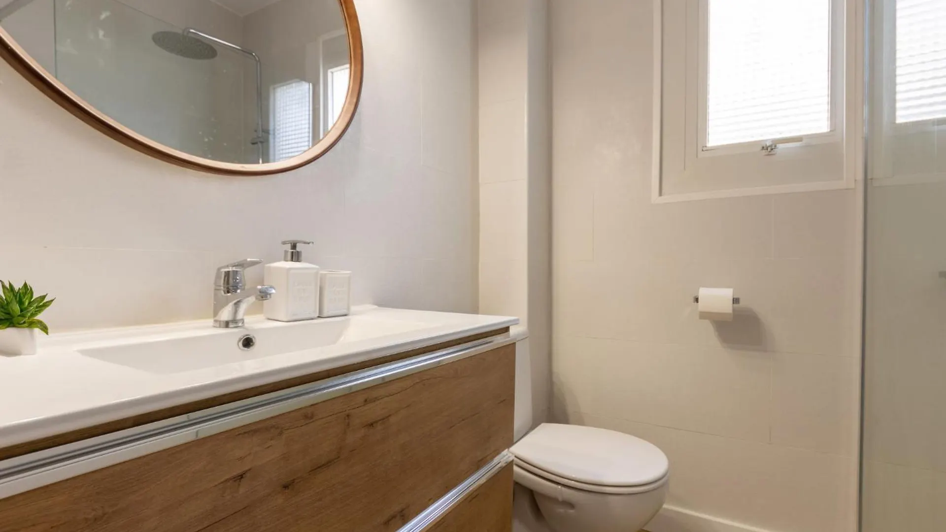 קוניט Apartment Mirror By Interhome 0*,