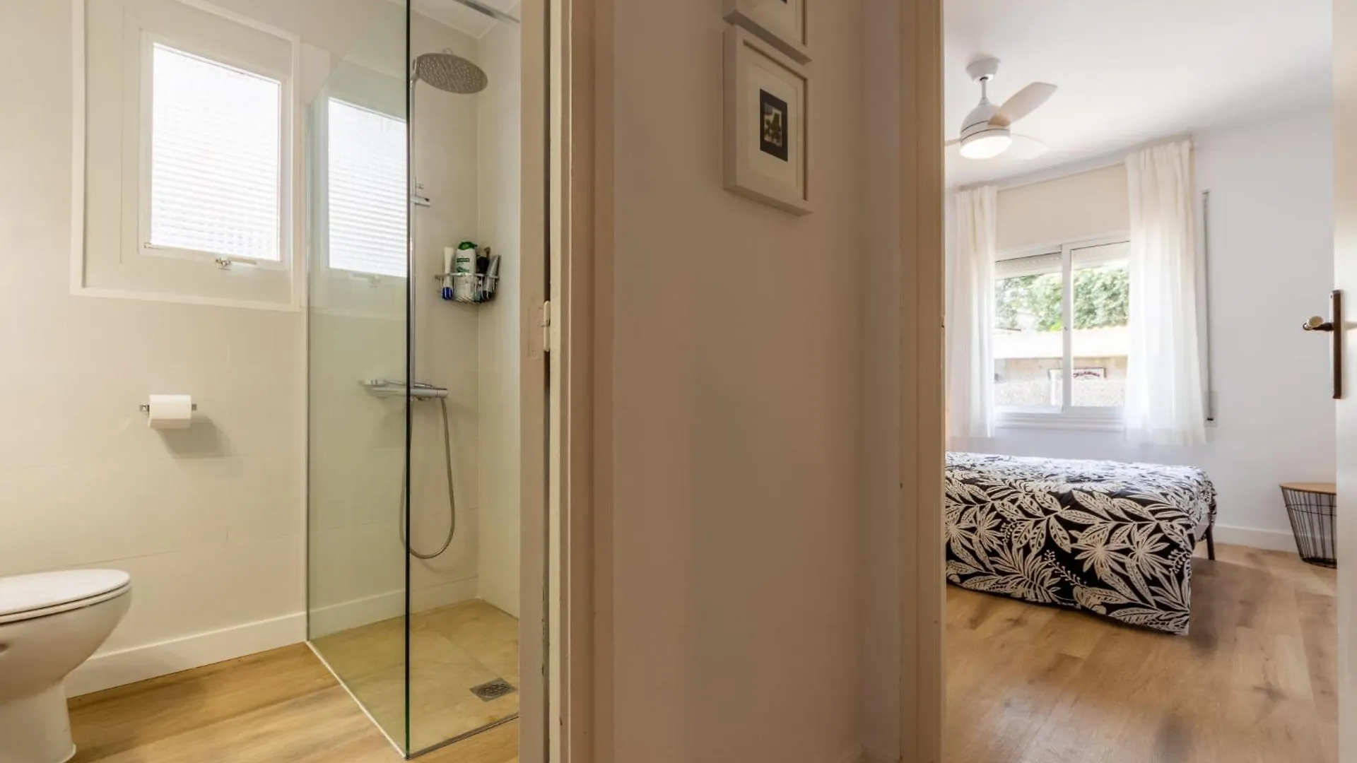 קוניט Apartment Mirror By Interhome