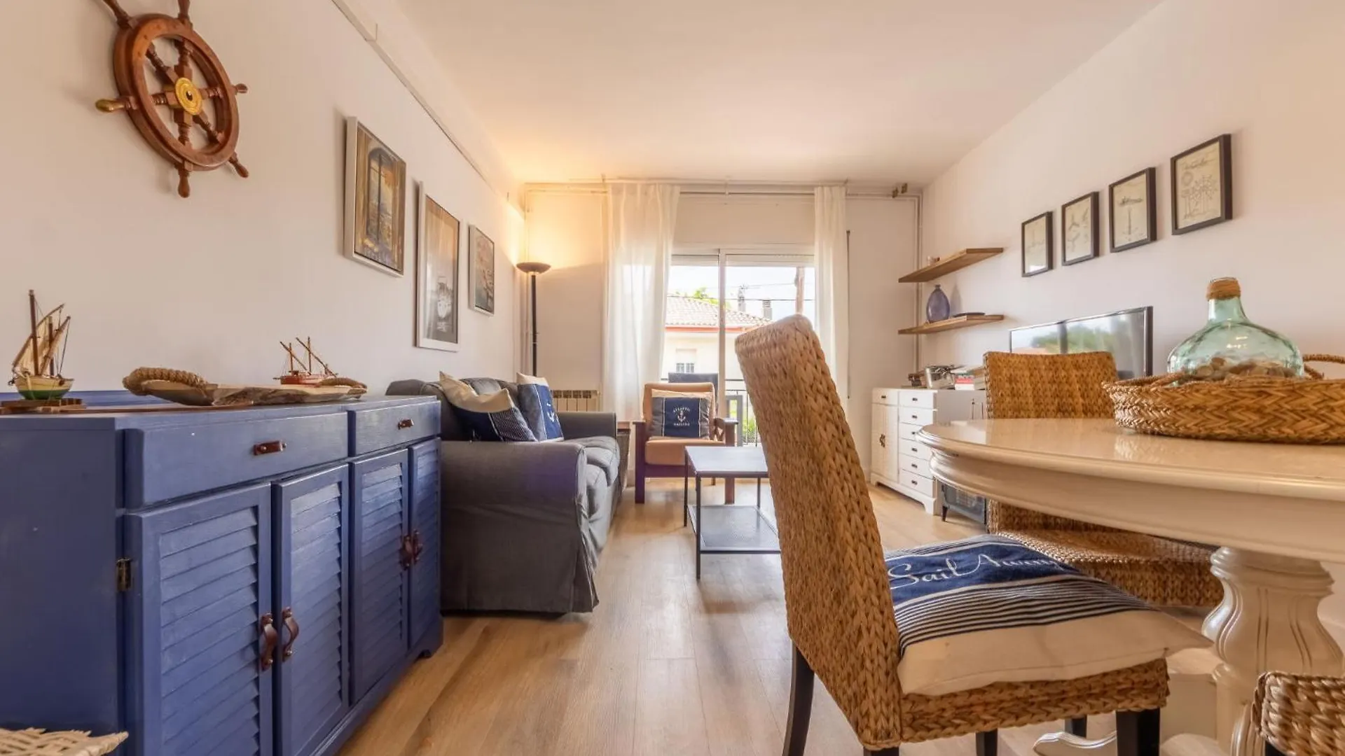 קוניט Apartment Mirror By Interhome ספרד